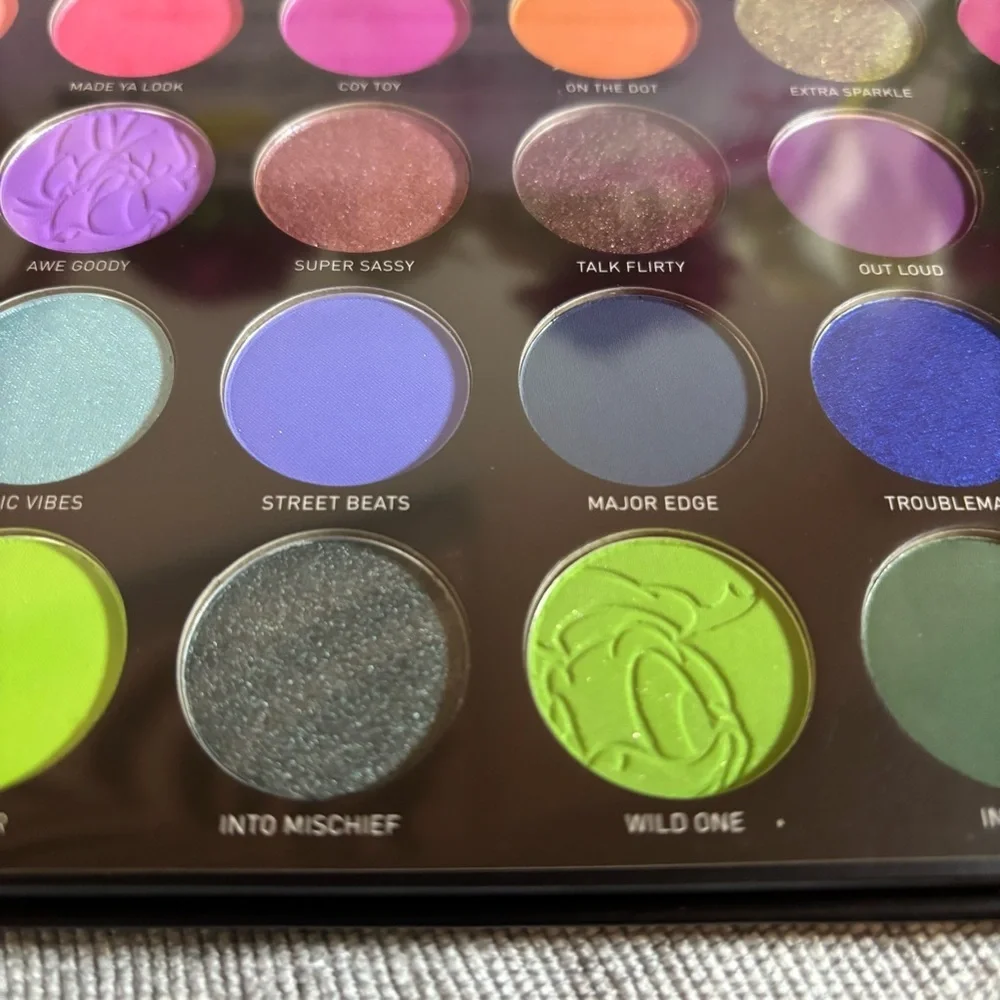 Morphe colorful mickey